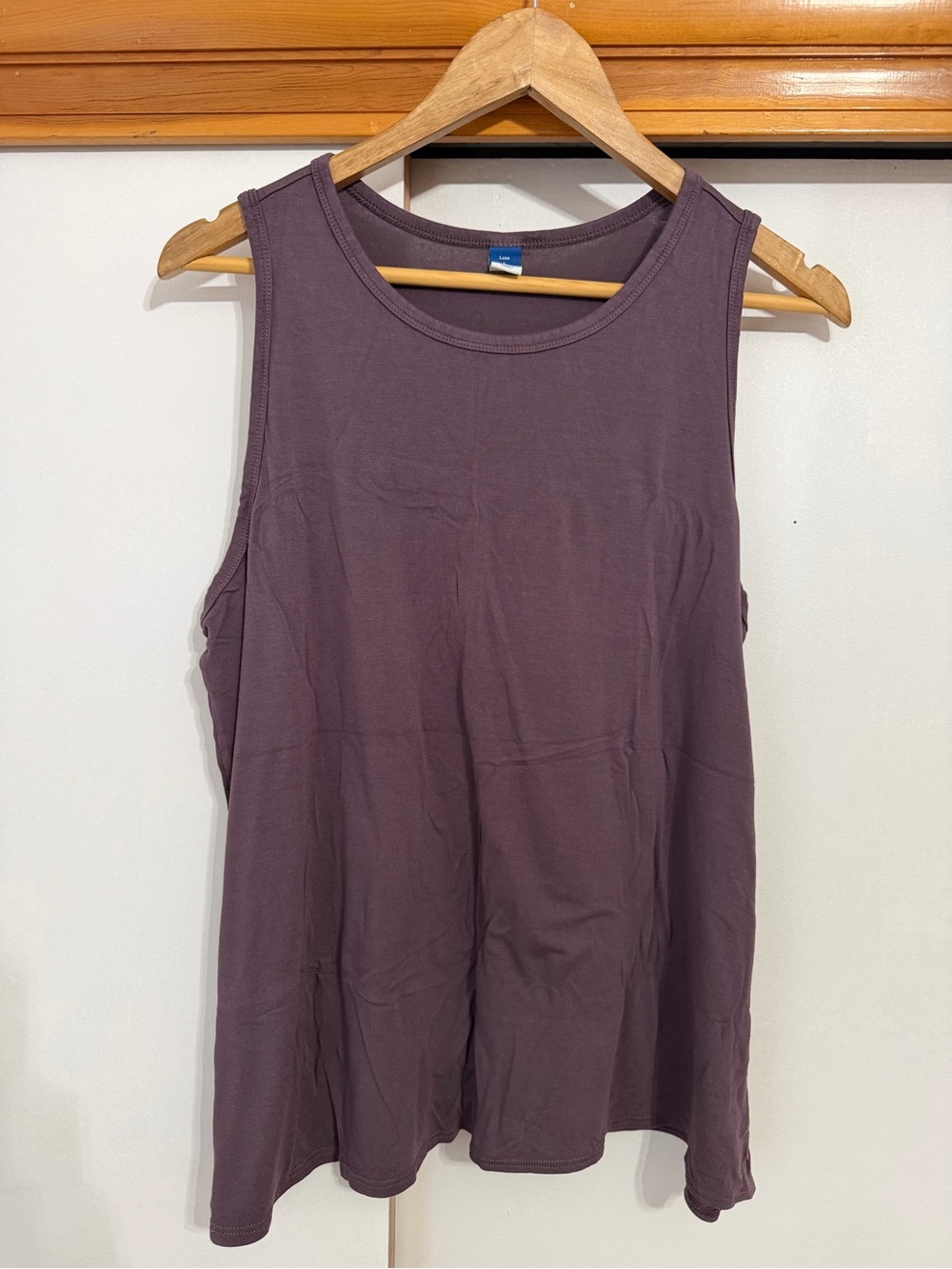 Old Navy Plum Scoop Neck Tank Top